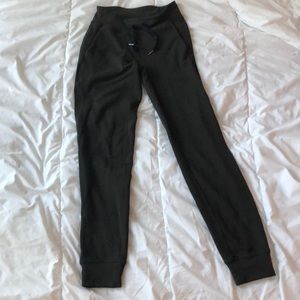 Deep green lululemon joggers - size 4